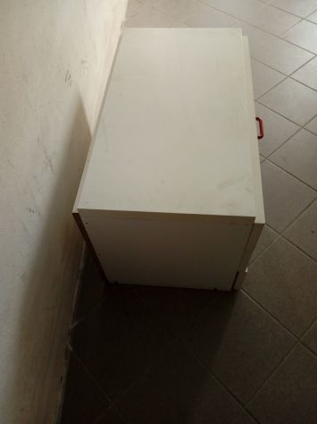 Cassettiera bianca laminata con 3 cassetti completa misure 60 x 35 x H 35 cm. - Foto 4