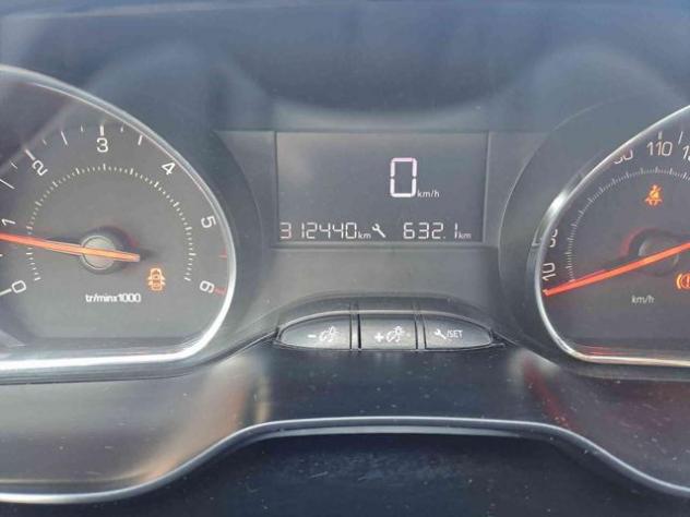 PEUGEOT 208 1.4 8V HDi 68CV 5p. Allure rif. 23931117 - Foto 3