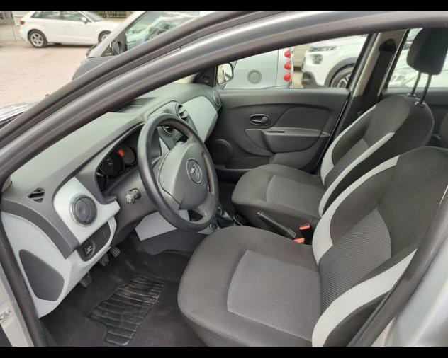 DACIA Sandero 1.2 75CV Ambiance rif. 23797569 - Foto 2