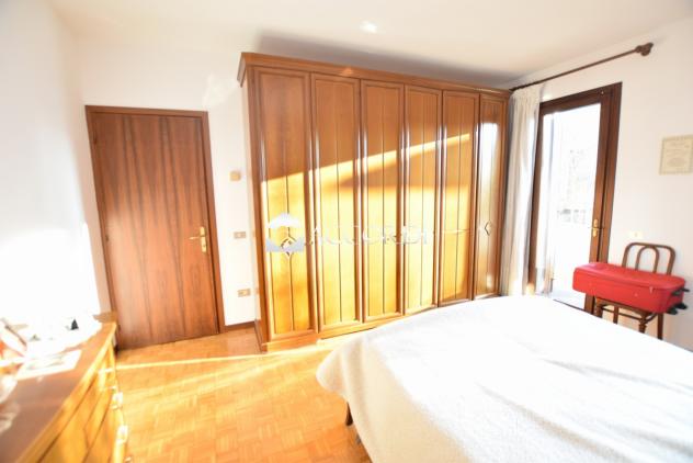 CASA INDIPENDENTE di 4 vani e di 252 mq (MONTEBELLUNA) rif. AS530 - Foto 8