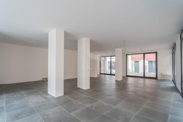 NEGOZIO di 3 vani e di 155 mq (VIMERCATE) rif. N3 FANESHOME - Foto 4