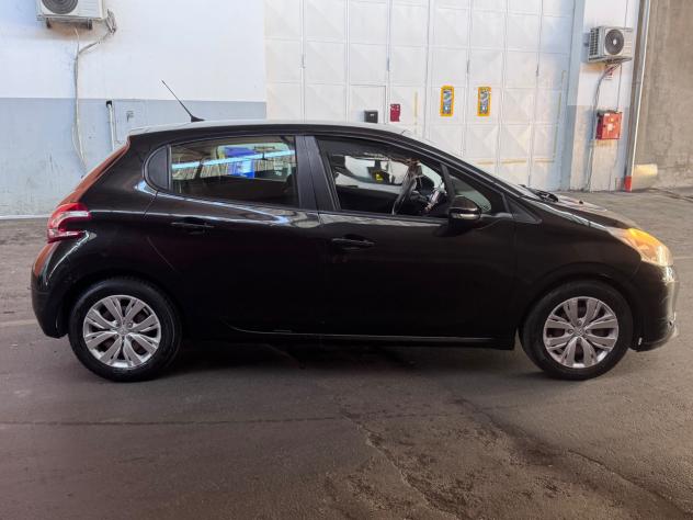 Peugeot 208 1.4 HDi 68 CV 5 porte Allure - Foto 7