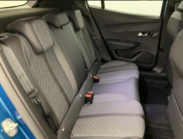 PEUGEOT 2008 Hybrid 145 e-DCS6 Allure + Pack Navi rif. 23716114 - Foto 8