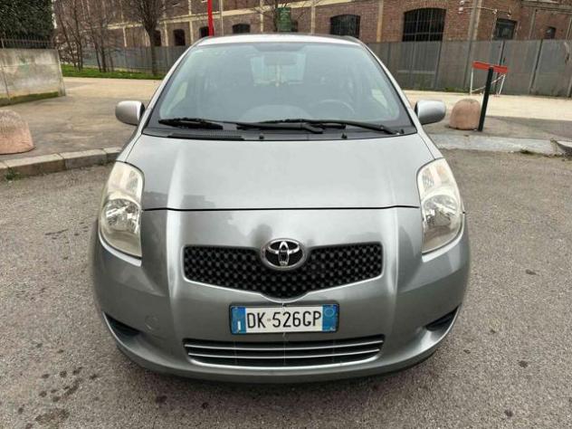 TOYOTA Yaris 1.0 3 porte Sol rif. 21990064 - Foto 2