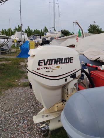 Vendo Evinrude Etec 115 hp - Foto 2