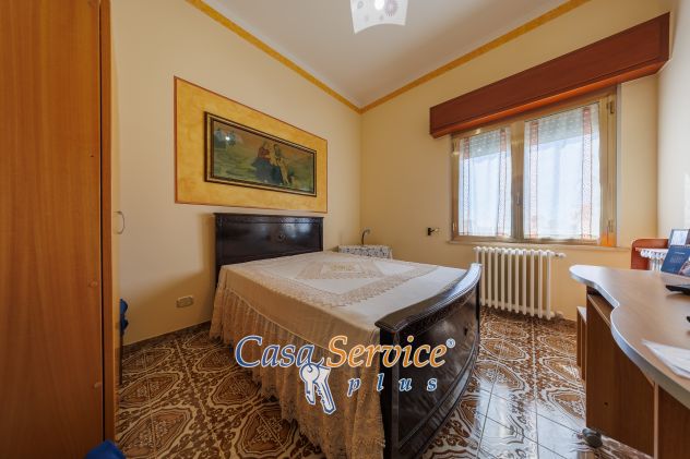 Ampia e luminosa abitazione con terrazzo panoramico - Foto 4