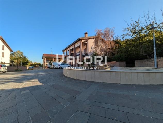 BILOCALE AL PIANO TERRA CON INGRESSO INDIPENDENTE, CORTE ESCLUSIVA E GARAGE - Foto 16