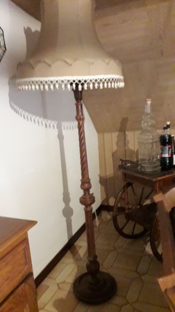 Lampada da terra in Stile, paralume beige nuov