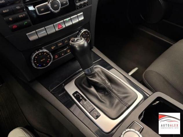 MERCEDES - Classe C Station Wagon C SW 220 cdi (BE) Avantgarde - Foto 10