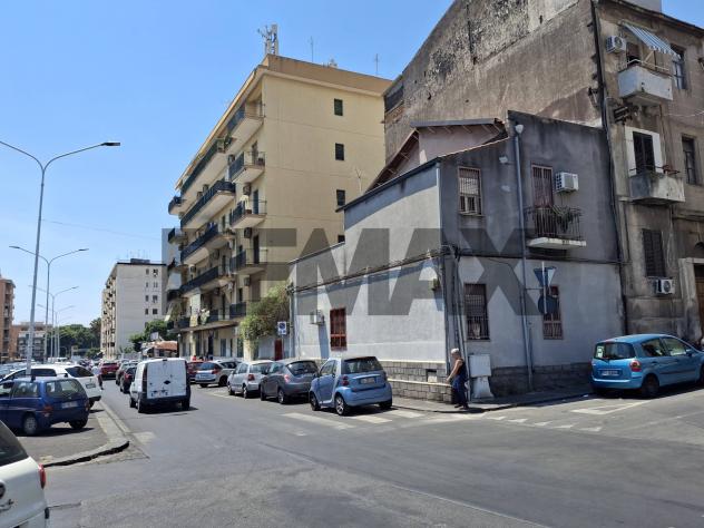 Casa Indipendente in vendita a Catania, Viale M. Rapisardi - Lavaggi - Foto 3