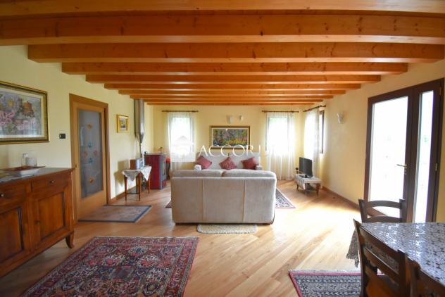 CASA INDIPENDENTE di 9 vani e di 300 mq (SAN PIETRO DI FELETTO) rif. GA12 - Foto 4