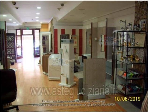 IMMOBILI-IMMOBILE COMMERCIALE-Via Largo Spasimo 1 - Foto 5