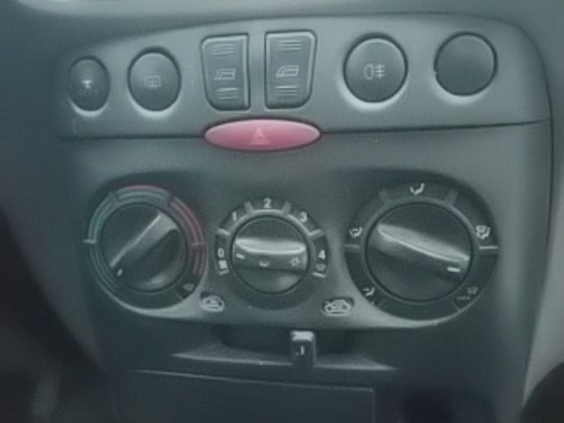 Fiat Punto 1.9 D 3p. S VAN Clima - Foto 10