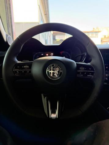 ALFA ROMEO - Junior - 1.2 136 CV Hybrid eDCT6 - Foto 8