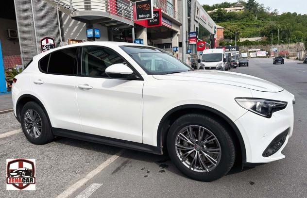 Alfa Romeo Stelvio 2.2 Turbodiesel 160 CV AT8 RWD Business - Foto 4