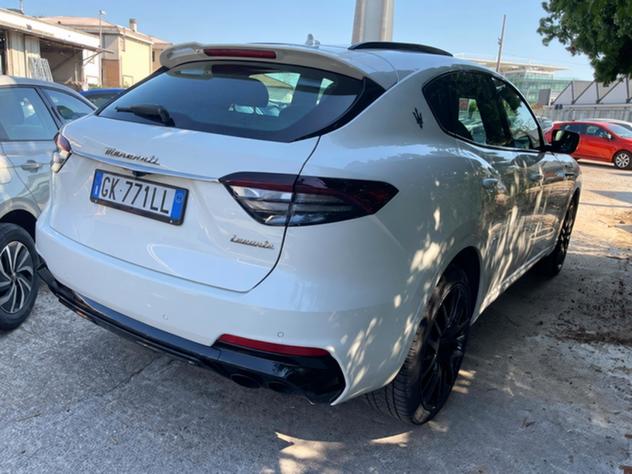 Maserati Levante Levante 3.0 V6 Modena S 430cv auto - Foto 8