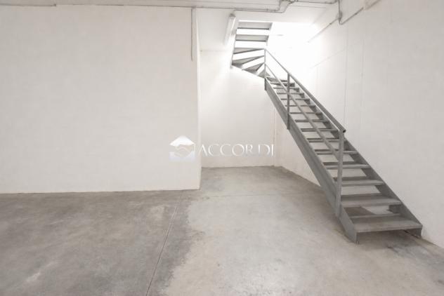 NEGOZIO di 1 vani e di 84 mq (MONTEBELLUNA) rif. PE10 - Foto 8