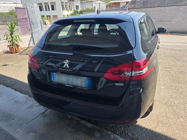Peugeot 308 BlueHDi 120 Cv Cambio Automatico SW Business NESSUN OBBLIGO FINANZIARIO - Foto 4