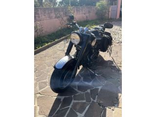 Harley-Davidson Fat Boy Lo (Vivid Black & Brushed) – Allestimento Dark Custom "1
