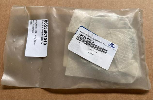 Cornice fendinebbia dx. 86538K7010 Parti elettriche  Fanaleria  Fendinebbia  Cornice fendin HYUNDAI - i 10 - 01-12-2013 -