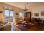 Appartamento di 115 m² con 3 locali e box auto in vendita a Milano