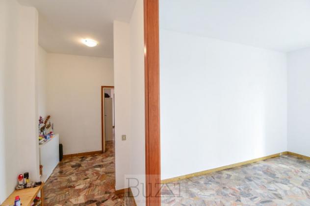 Appartamento di 96 m² con 3 locali e box auto in vendita a Seveso - Foto 3