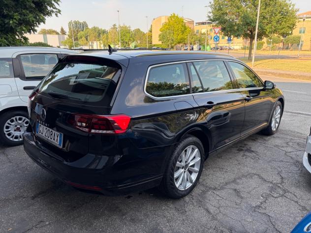 Volkswagen Passat Variant 2.0 TDI SCR EVO DSG Business - Foto 5