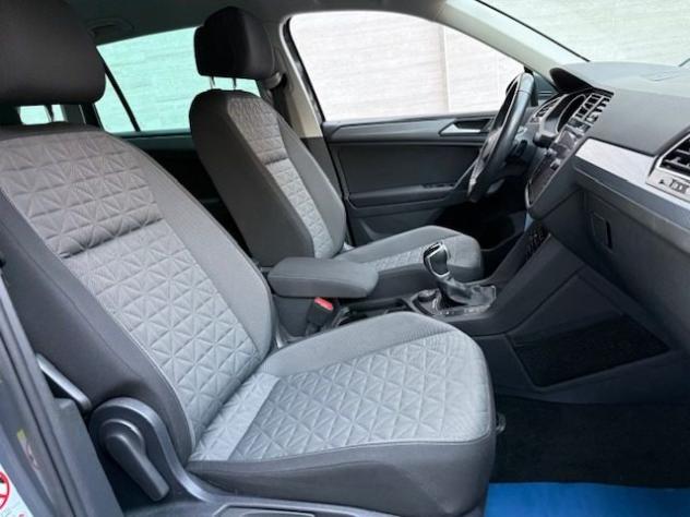 VOLKSWAGEN Tiguan 2.0 TDI 150 CV SCR DSG 4MOTION Life rif. 23099866 - Foto 9