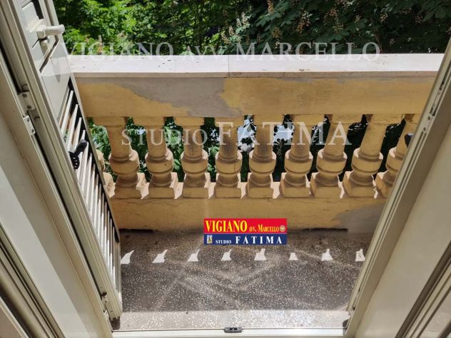 FOGGIA - VENDESI - V.LE 24 MAGGIO, 63 - VANI 4/MQ. 144 CAT. -DOPPIA ESPOSIZIONE - Foto 4