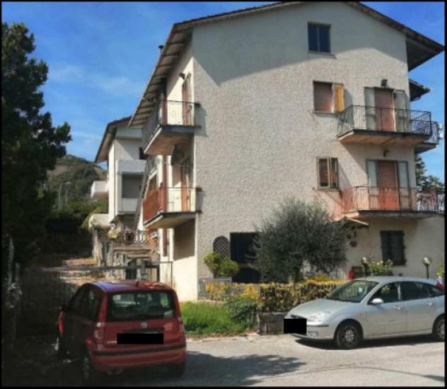 Immobile in asta di 219 m², box auto in vendita a Serra Sant'Abbondio - Foto 3