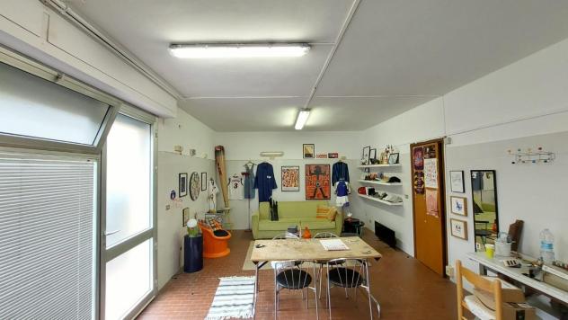 Negozio in vendita a Calcinaia 54 mq Rif: 1425203