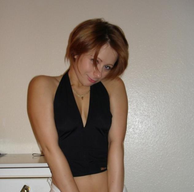 miremirella: 23 anni. Occhi Blu.In cerca di uomo vicino a Belmonte Calabro Tel: