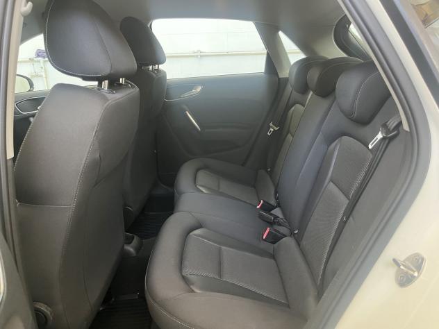 Audi A1 A1 1.6 tdi Attraction 90cv TUA DA 99,00 EURO AL MESE - Foto 8