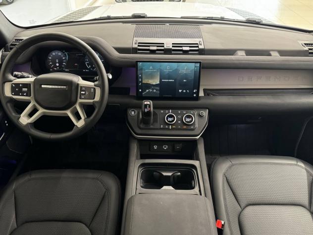 Land Rover Defender (2019) LAND ROVER 90 3.0D I6 200 CV AWD Auto SE - Foto 4