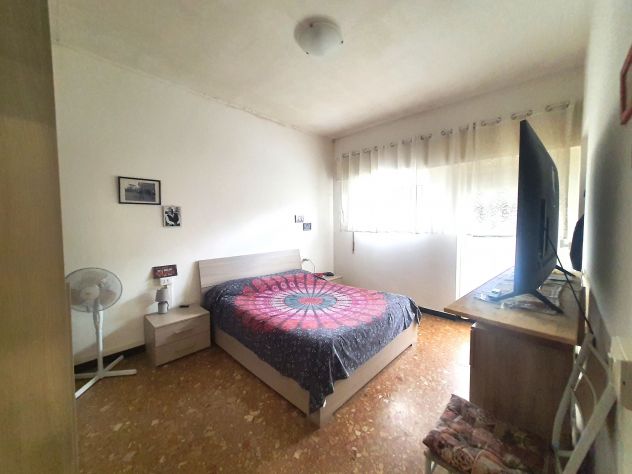 7 vani, ampio terrazzo al piano - Foto 5