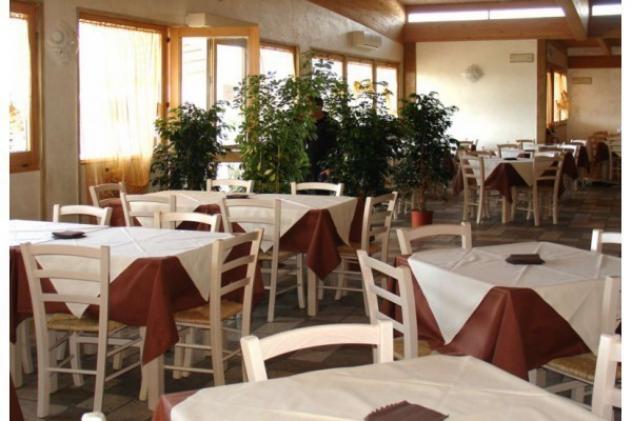 Bar Ristorante in vendita a Viareggio