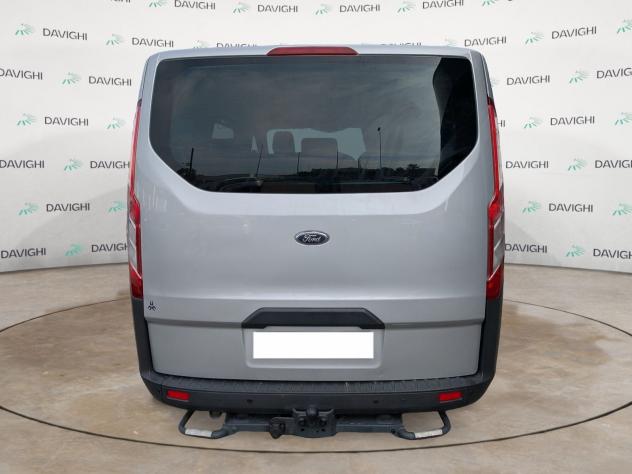 Ford Tourneo Custom TOURNEO CUSTOM 2.2 TDCI 125CV COMBI TREND CON GANCIO TRAINO - Foto 4