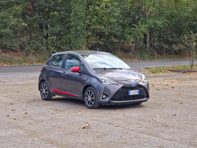 Toyota Yaris 1.5 Hybrid 5 porte Business E6 Automatico NEO 2018