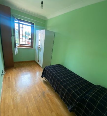 FINOCCHIO AMPIO APPARTAMENTO CON TERRAZZO. - Foto 4
