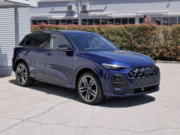 AUDI Q5 NEW 2.0 Tdi Quattro 204cv S-tronic S-line edition rif. 23776705 - Foto 4