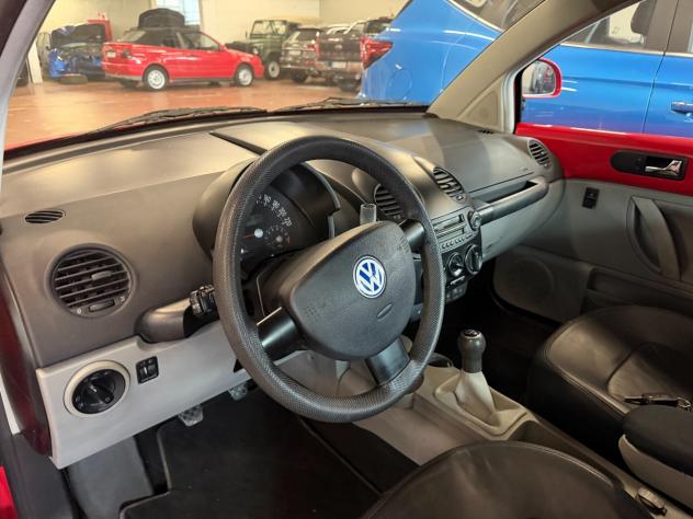 Volkswagen New Beetle 2.0 - Foto 6