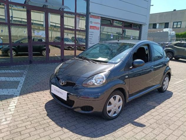 TOYOTA Aygo 1.0 12V VVT-i 5 porte Now Connect rif. 23932010