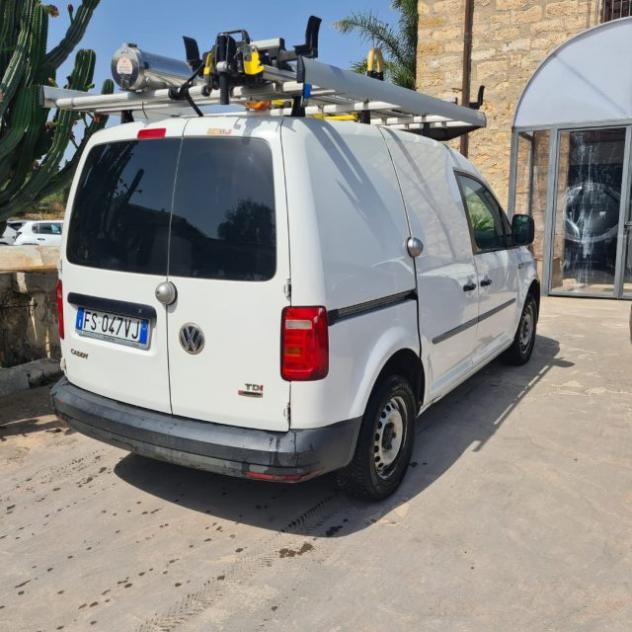 VOLKSWAGEN Caddy 2.0 TDI 122 CV 4MOTION VAN Business rif. 23936011 - Foto 3