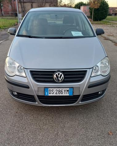 Volkswagen Polo 1.2/70CV 12V 5p. Comfortline - Foto 4