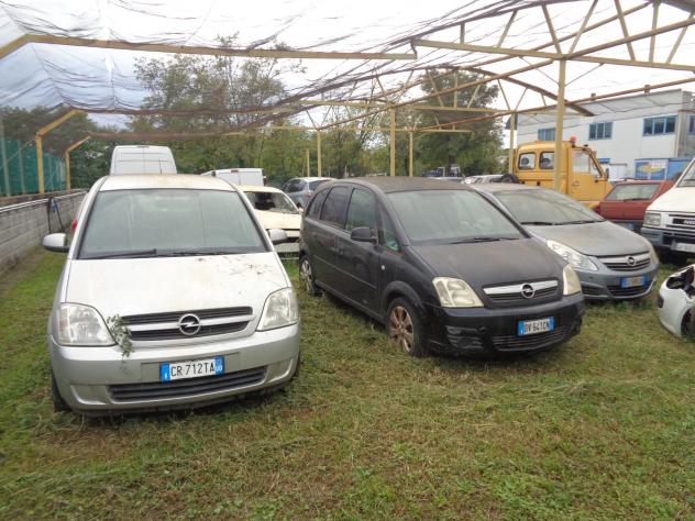 Opel Corsa 1.2i 16V cat 5 motore rotto