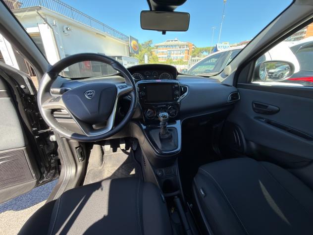Lancia Ypsilon 1.0 FireFly 5 porte S&S Hybrid Gold - Foto 7
