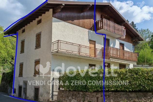 Casa indipendente di 160 m² con più di 5 locali in vendita a Castione della Presolana