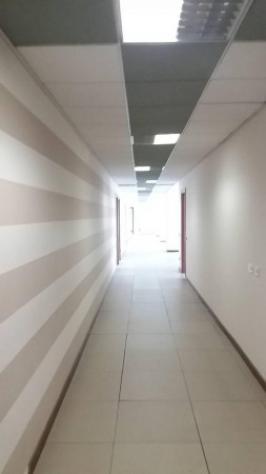 Immobile di 393 m² con più di 5 locali in affitto a Lainate - Foto 11