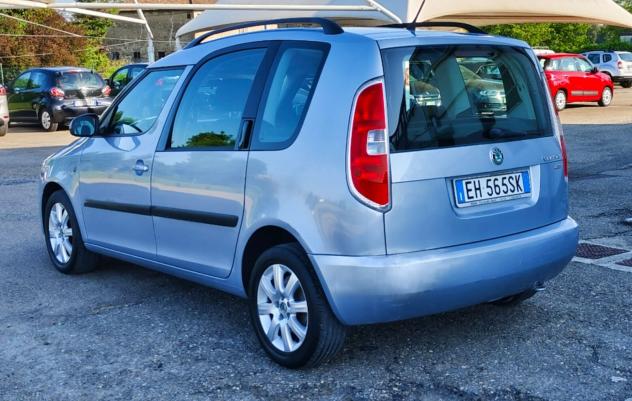 Skoda Roomster 1.2 gpl 12V 70CV Style - Foto 4
