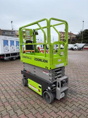 ZOOMLION PIATTAFORME PANTOGRAFO NOLEGGIO rif. 23748655